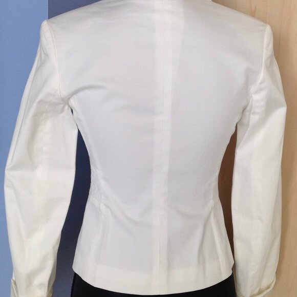 Kulson White Blazer - Size 2 - Picture 8 of 11